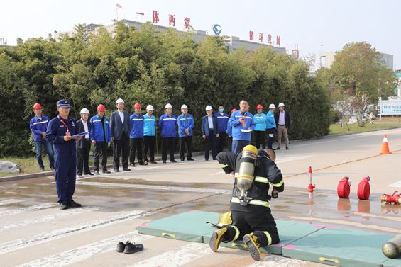 李合军带队到华体育(中国)督导“我是状元”职工职业技能竞赛活动 (1)_副本.jpg